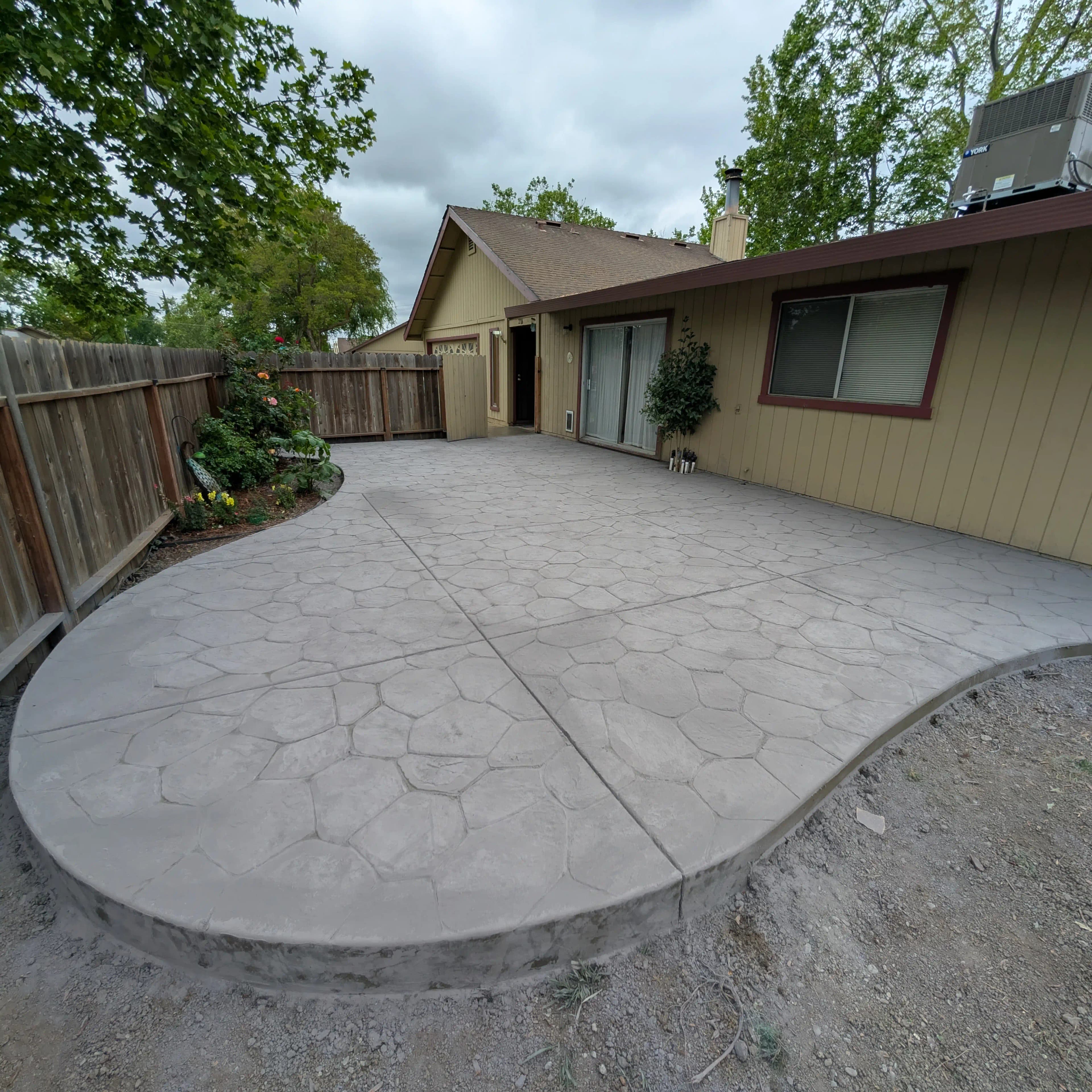 Custom concrete patio installation in Sacramento by MG Concrete